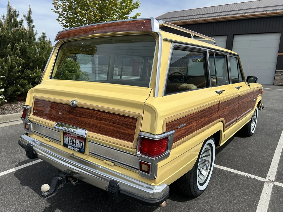 1983 Jeep SJ Wagoneer - Image 8 of 31