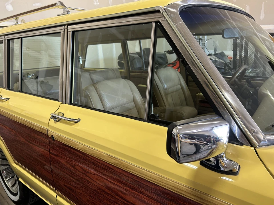 1983 Jeep SJ Wagoneer - Image 17 of 31