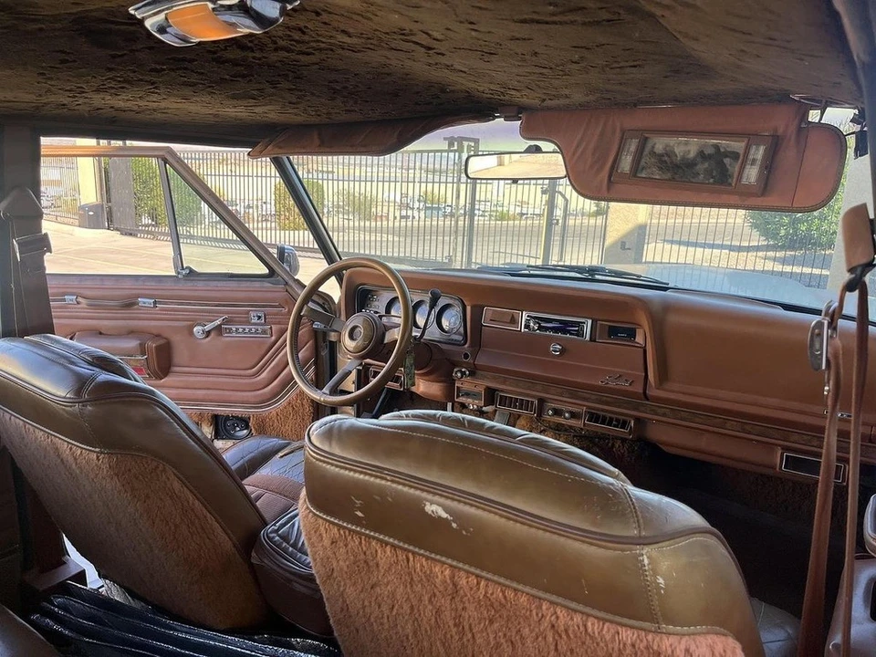 1983 Jeep SJ Wagoneer - Image 10 of 12
