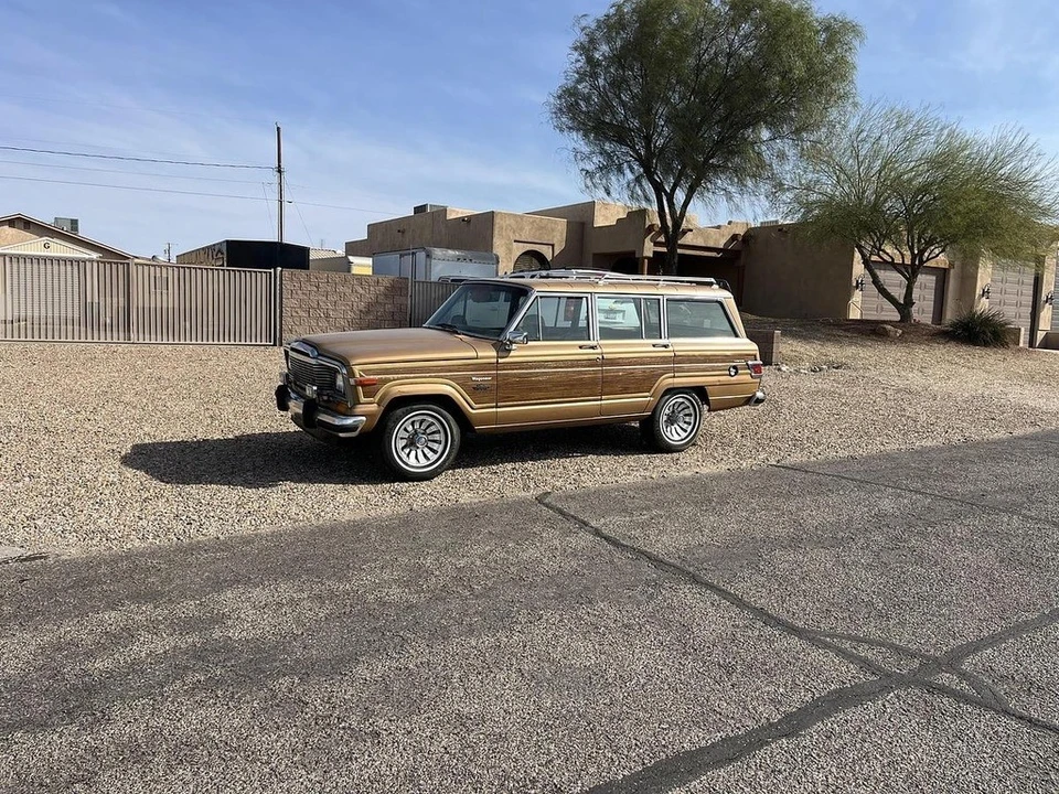 1983 Jeep SJ Wagoneer - Image 2 of 12