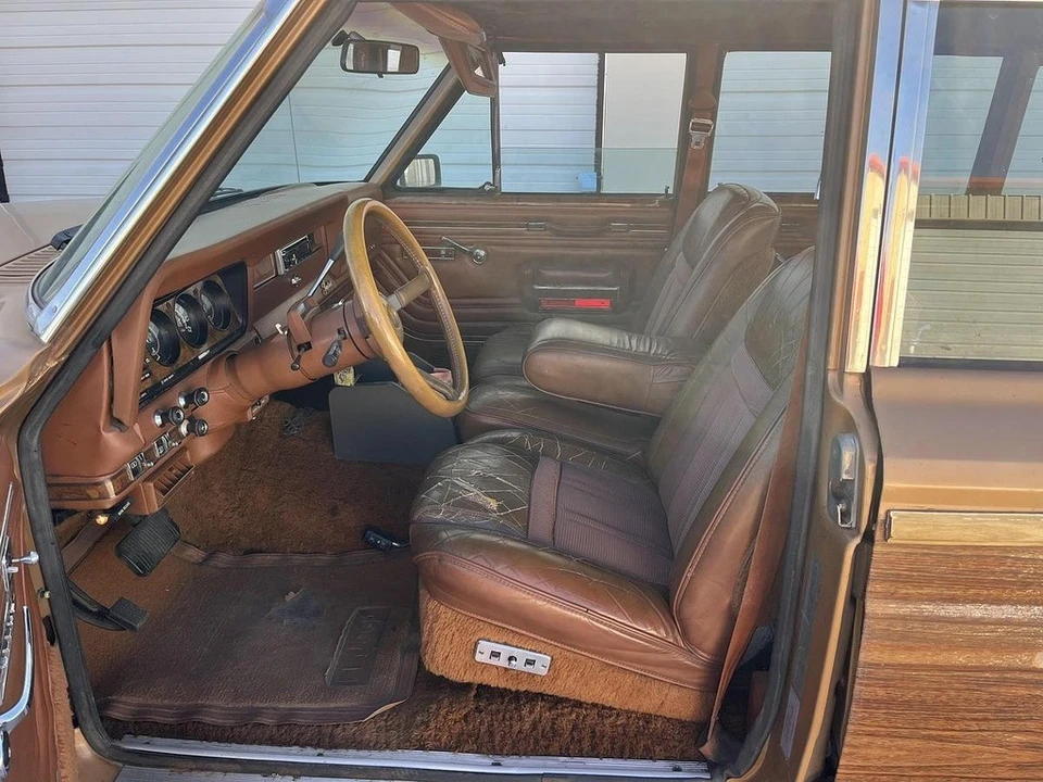 1983 Jeep SJ Wagoneer - Image 4 of 12