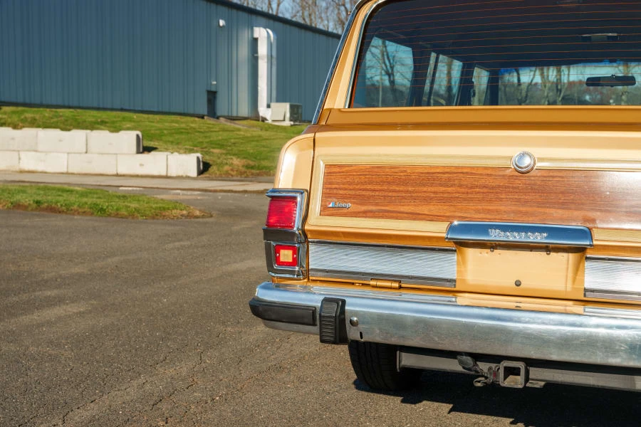 1983 Jeep SJ Wagoneer - Image 21 of 31