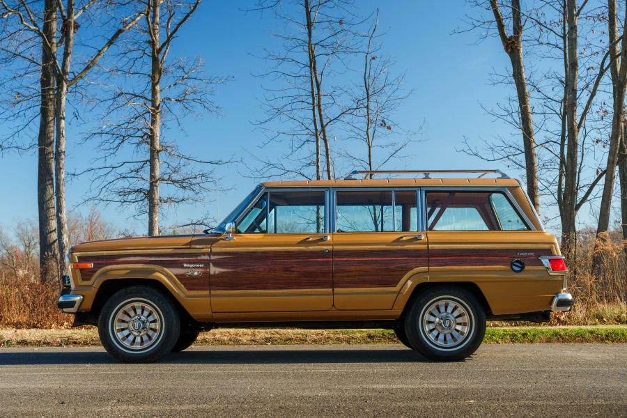 1983 Jeep SJ Wagoneer - Image 2 of 31
