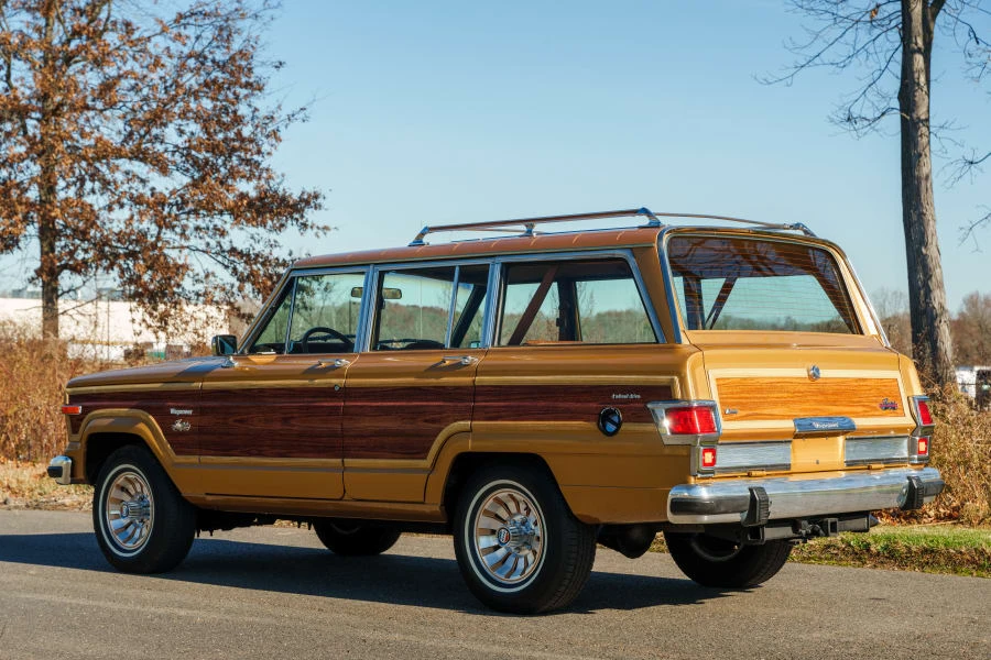 1983 Jeep SJ Wagoneer - Image 24 of 31