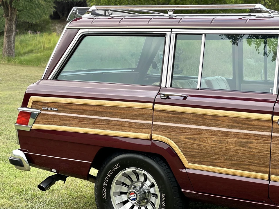 1983 Jeep SJ Wagoneer - Image 19 of 31