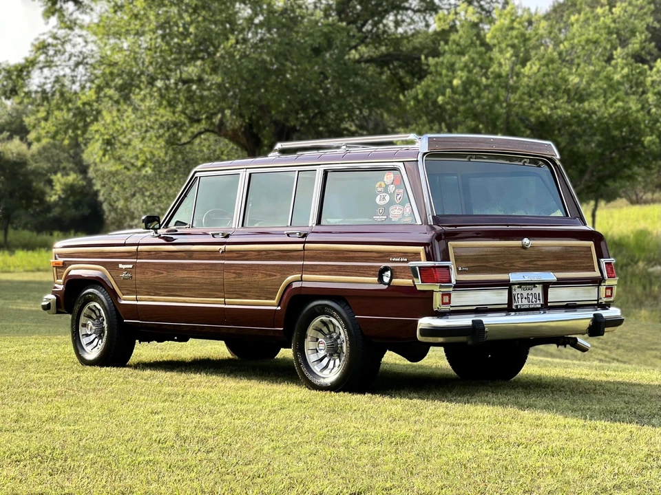 1983 Jeep SJ Wagoneer - Image 8 of 31