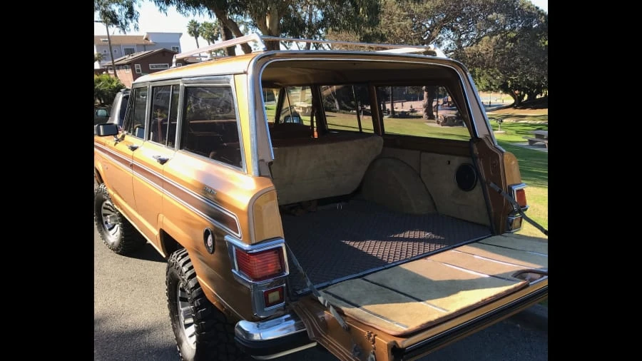 1983 Jeep SJ Wagoneer - Image 7 of 11