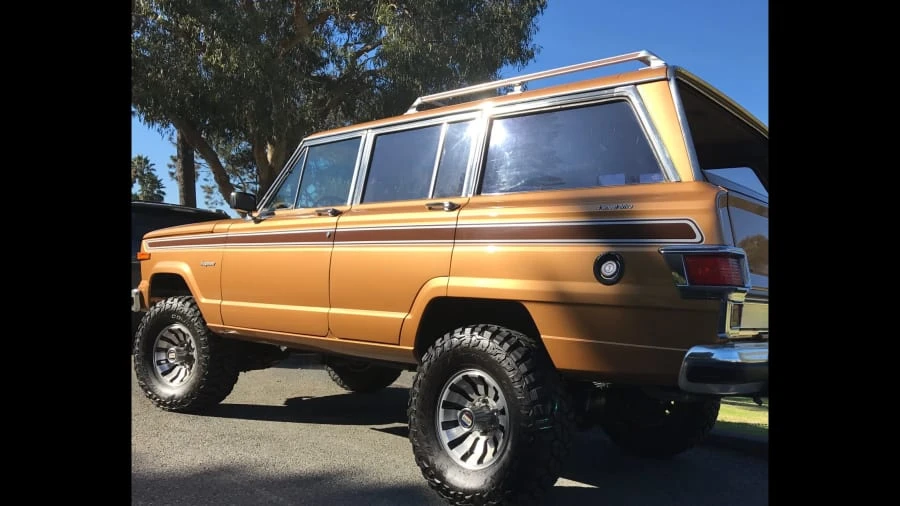 1983 Jeep SJ Wagoneer - Image 10 of 11