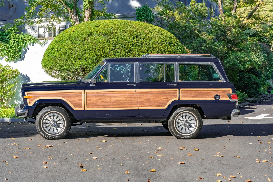 1983 Jeep SJ Wagoneer - Image 2 of 31