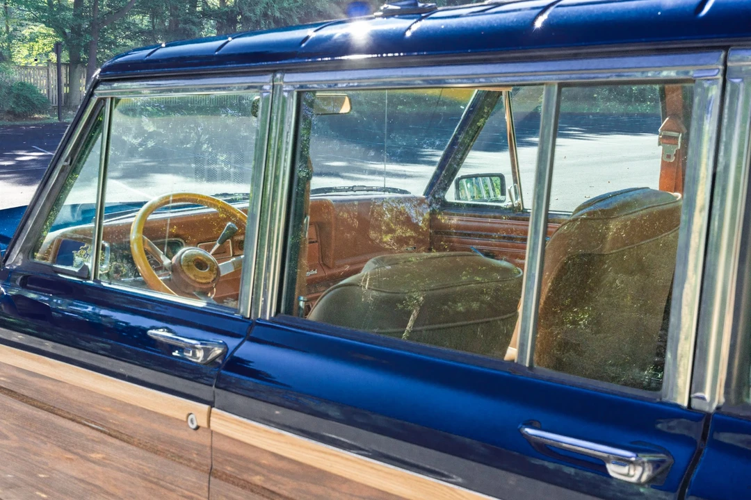 1983 Jeep SJ Wagoneer - Image 13 of 31