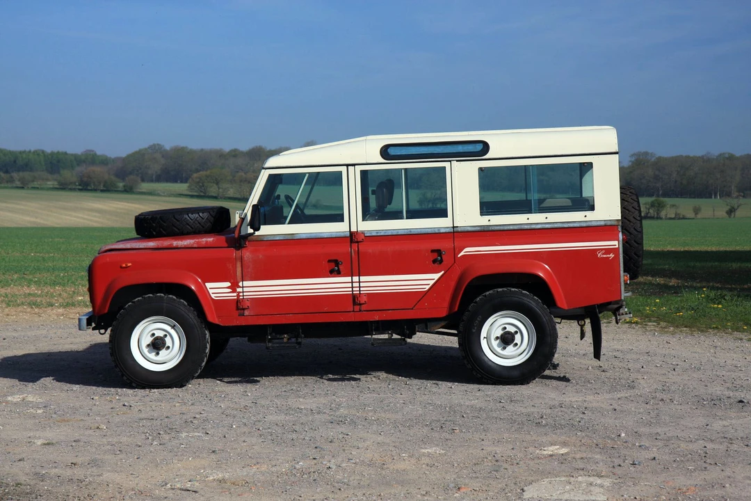 1983 Land Rover Defender 110 - Image 3 of 31