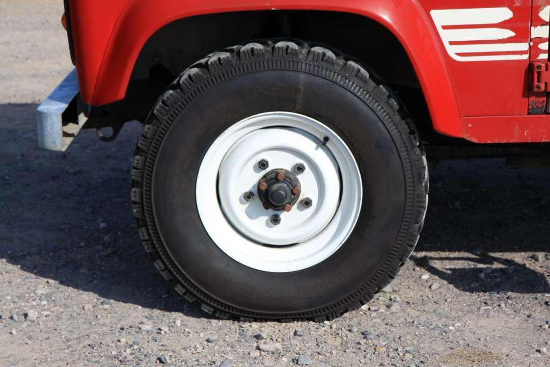1983 Land Rover Defender 110 - Image 7 of 31