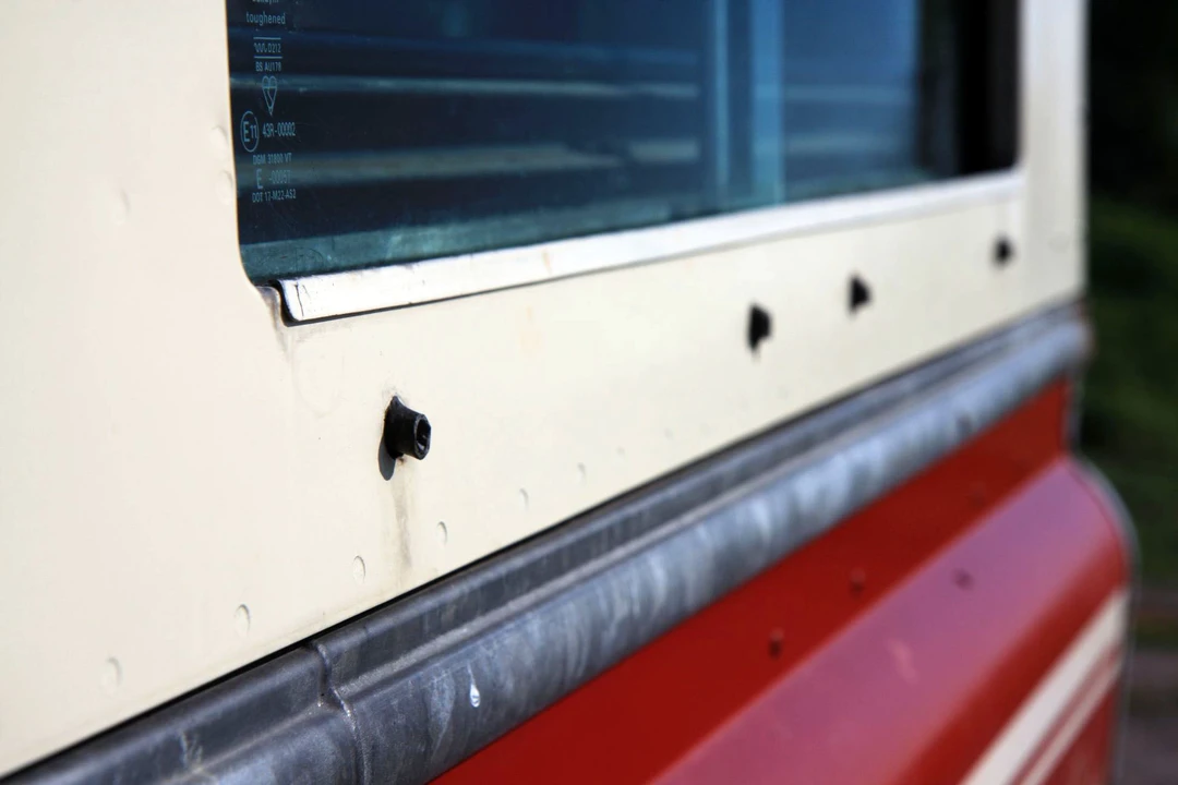 1983 Land Rover Defender 110 - Image 13 of 31