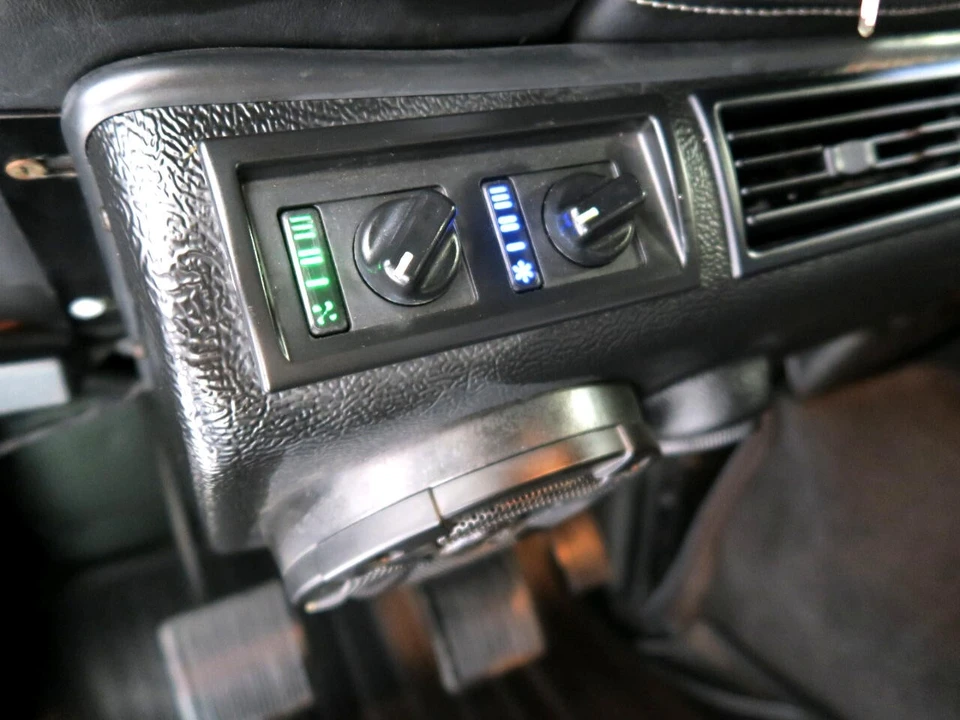 1983 Land Rover Defender 110 - Image 17 of 21