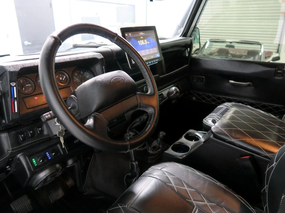 1983 Land Rover Defender 110 - Image 16 of 21