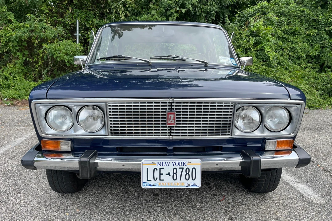 1983 Lada - Image 2 of 31