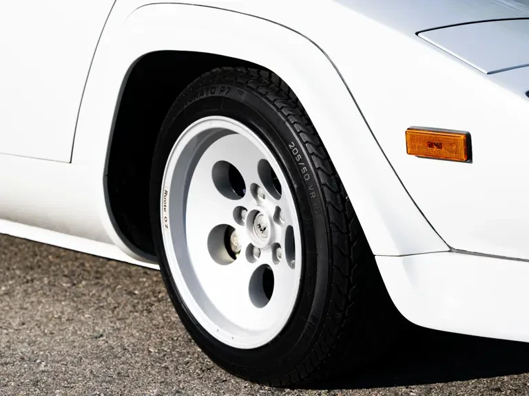 1983 Lamborghini Countach LP500 S - Image 17 of 31