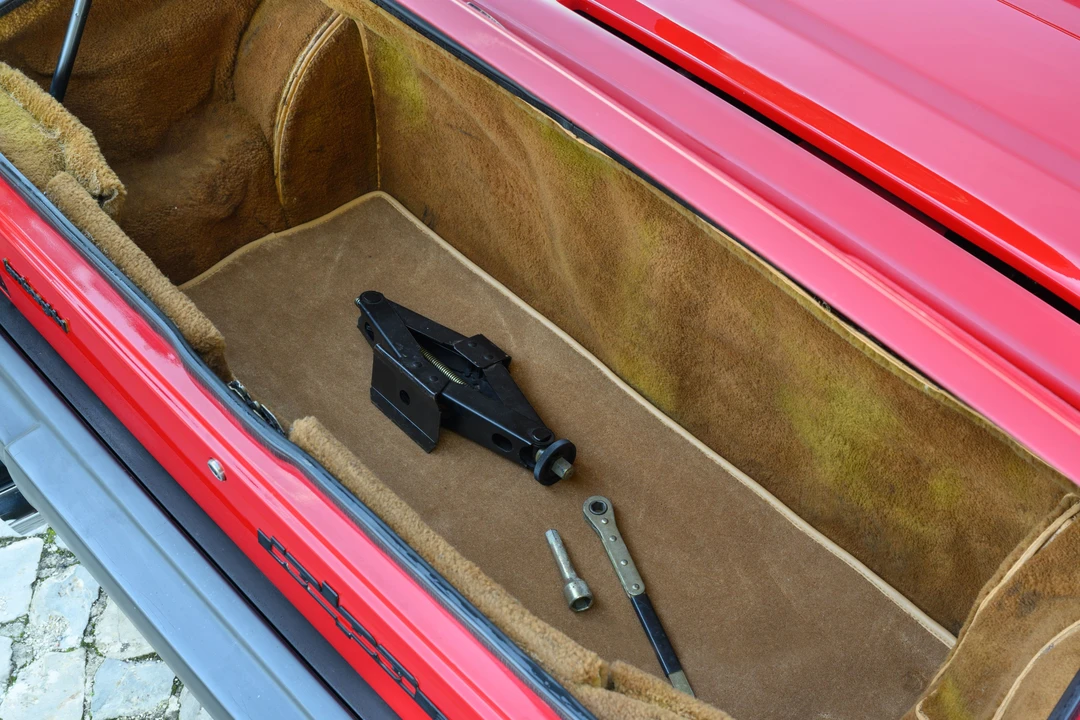1983 Lamborghini Jalpa - Image 21 of 31