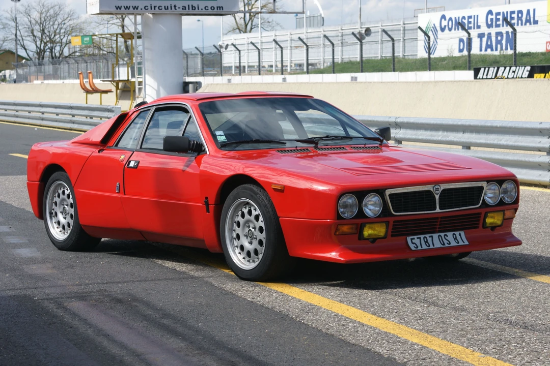 1983 Lancia - Image 4 of 27