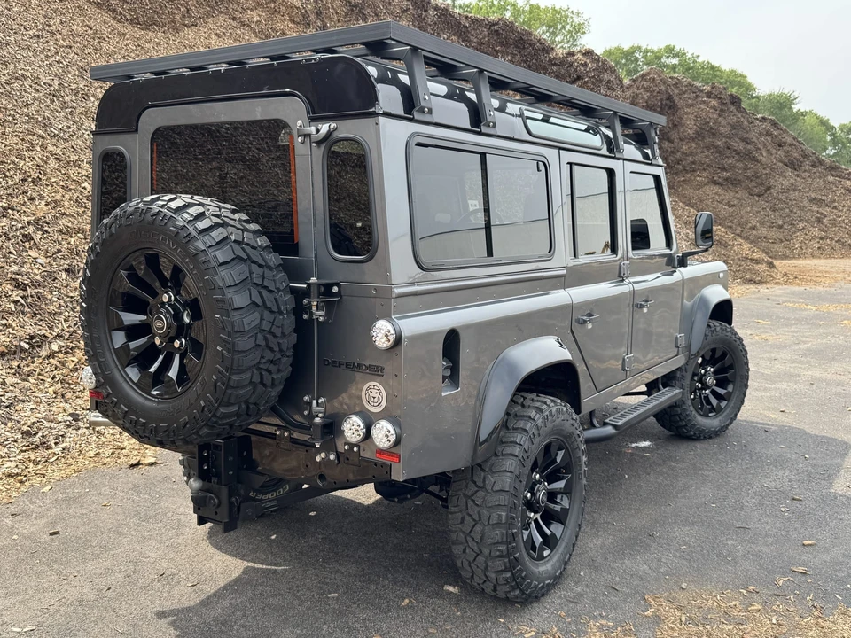 1983 Land Rover Defender 110 - Image 19 of 31