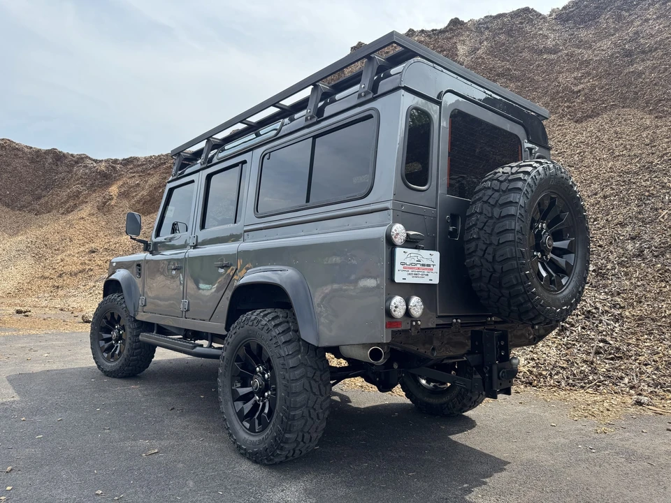 1983 Land Rover Defender 110 - Image 10 of 31