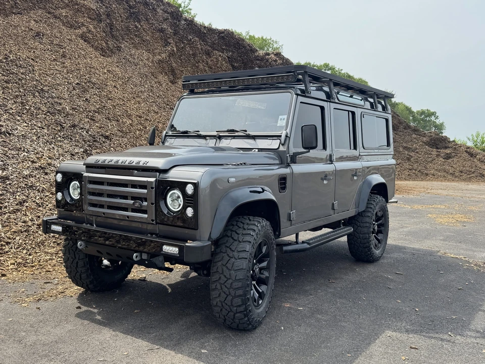 1983 Land Rover Defender 110 - Image 3 of 31