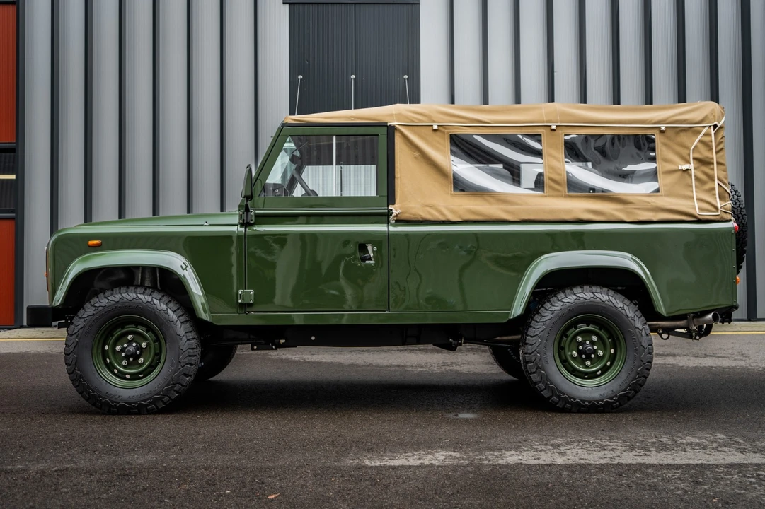 1983 Land Rover Defender 110 - Image 8 of 31