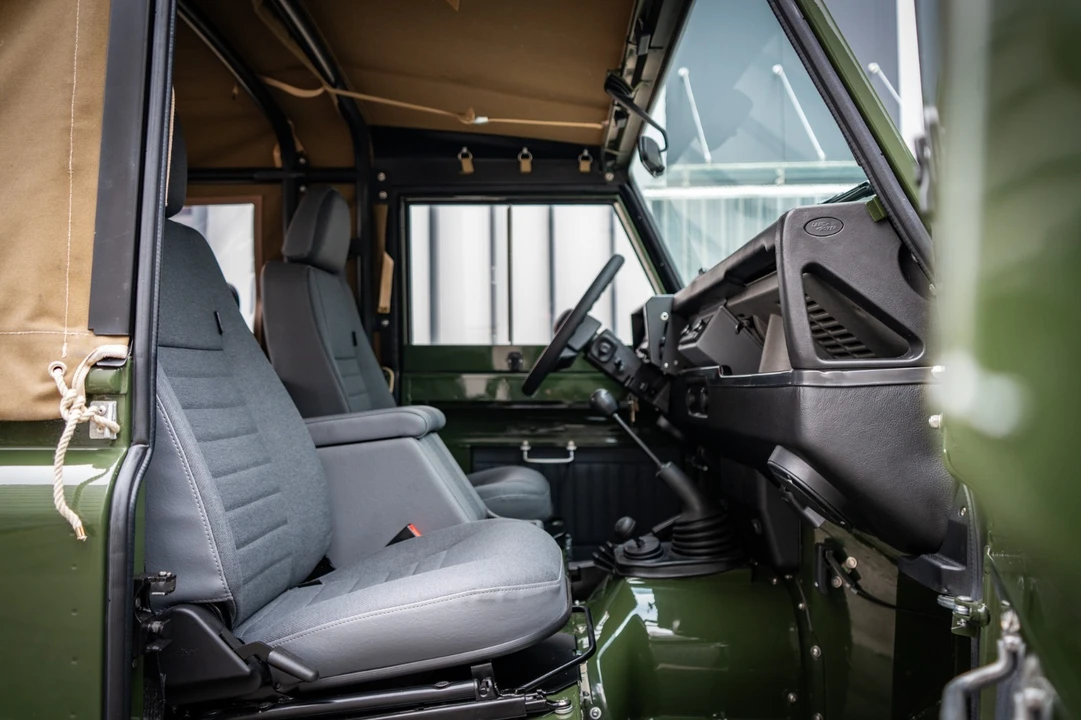 1983 Land Rover Defender 110 - Image 19 of 31