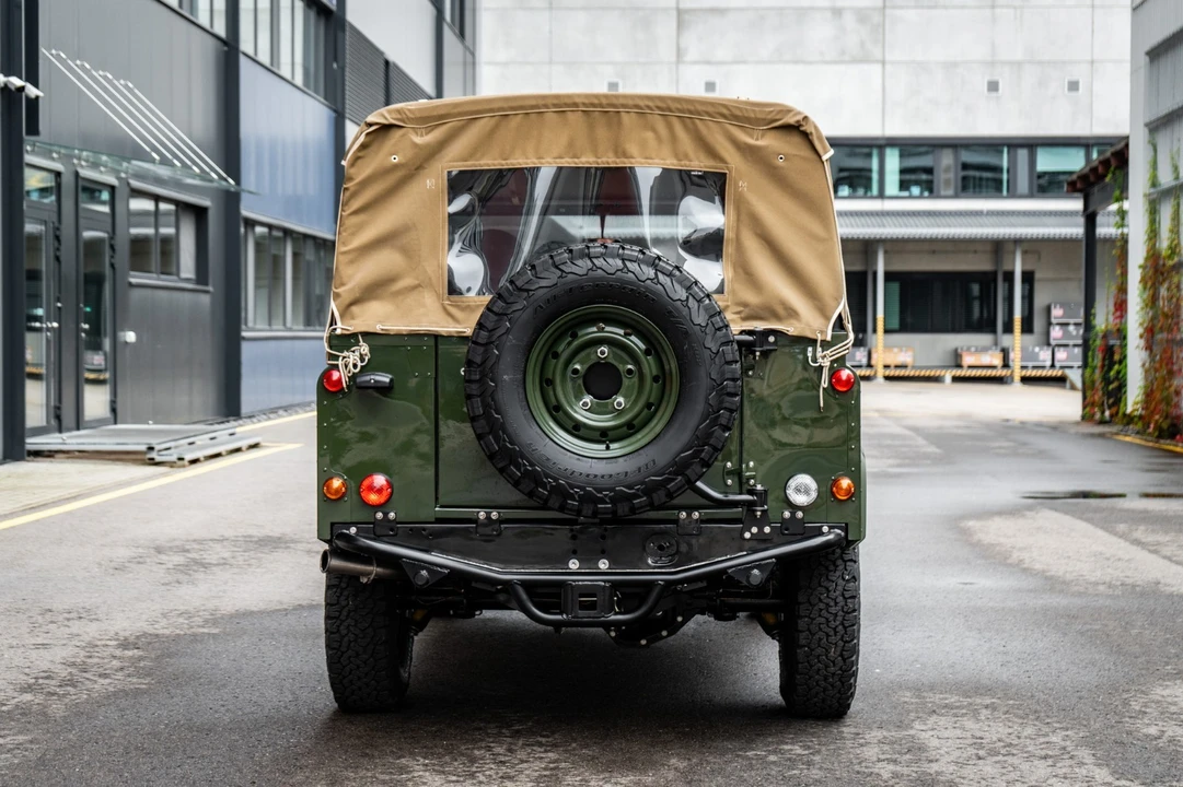 1983 Land Rover Defender 110 - Image 6 of 31