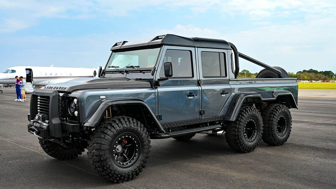 1983 Land Rover Defender 110 - Image 12 of 31