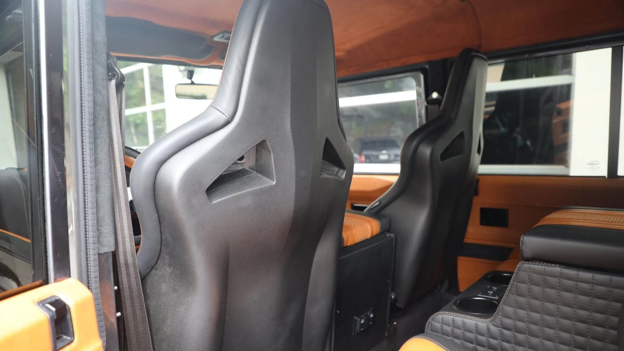 1983 Land Rover Defender 110 - Image 25 of 31