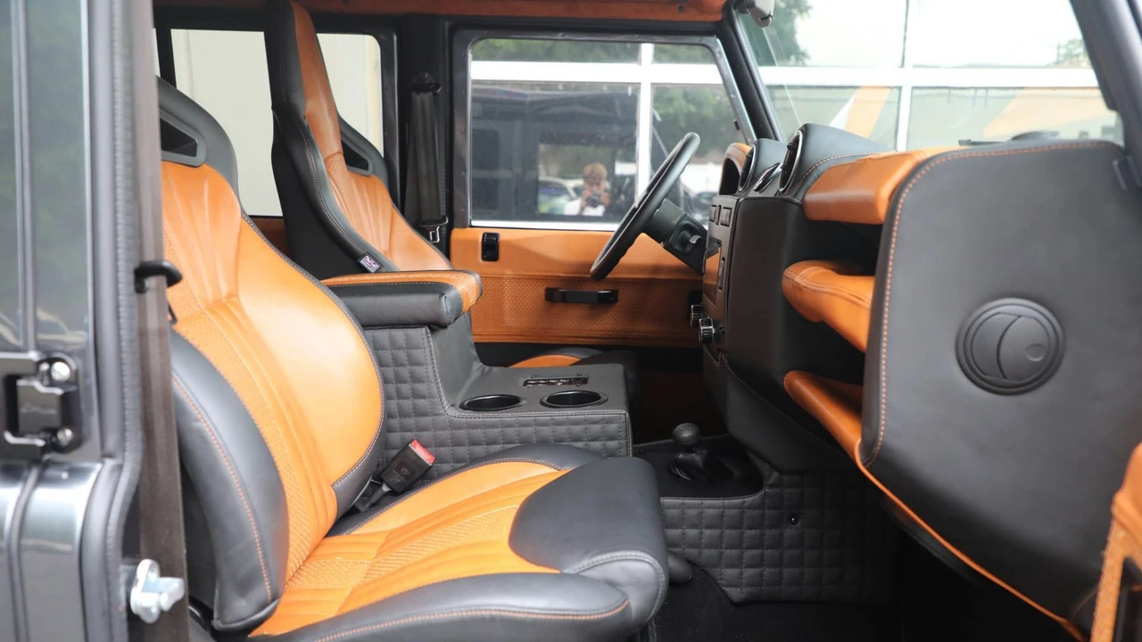 1983 Land Rover Defender 110 - Image 29 of 31