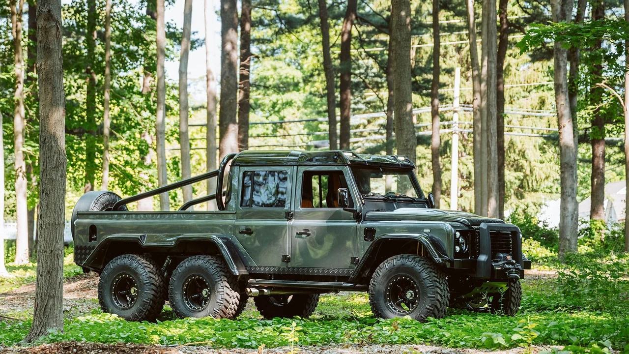 1983 Land Rover Defender 110 - Image 16 of 31