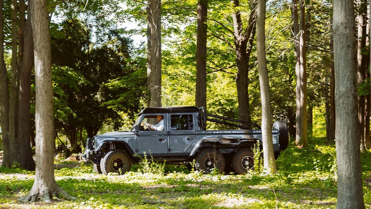 1983 Land Rover Defender 110 - Image 14 of 31