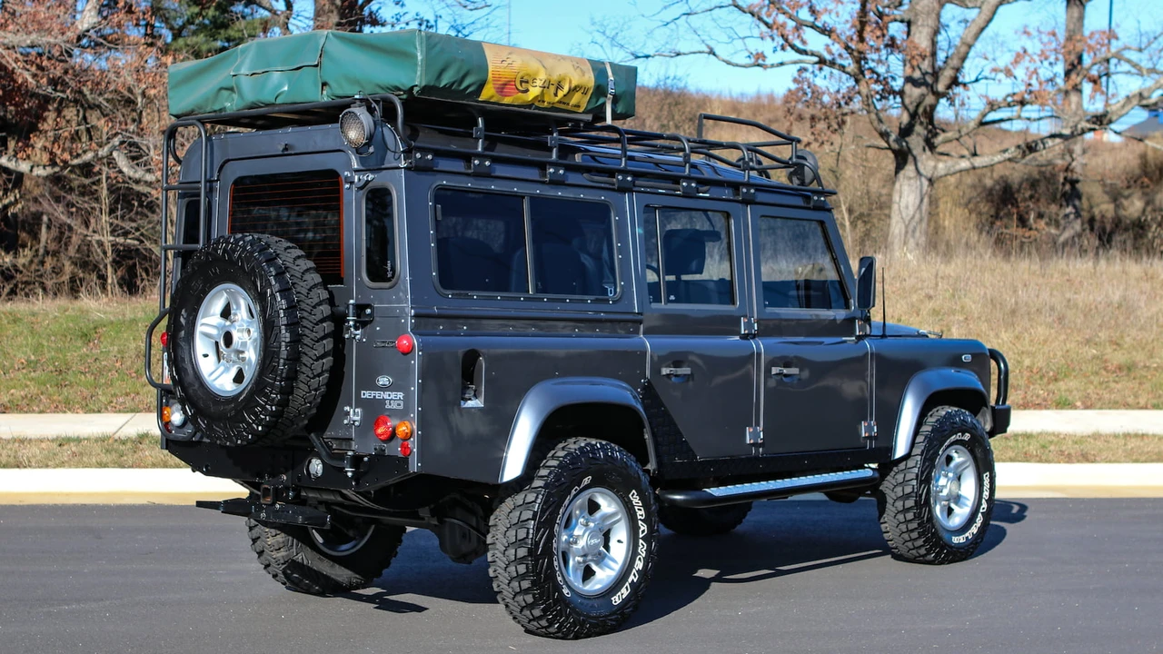 1983 Land Rover Defender 110 - Image 3 of 31