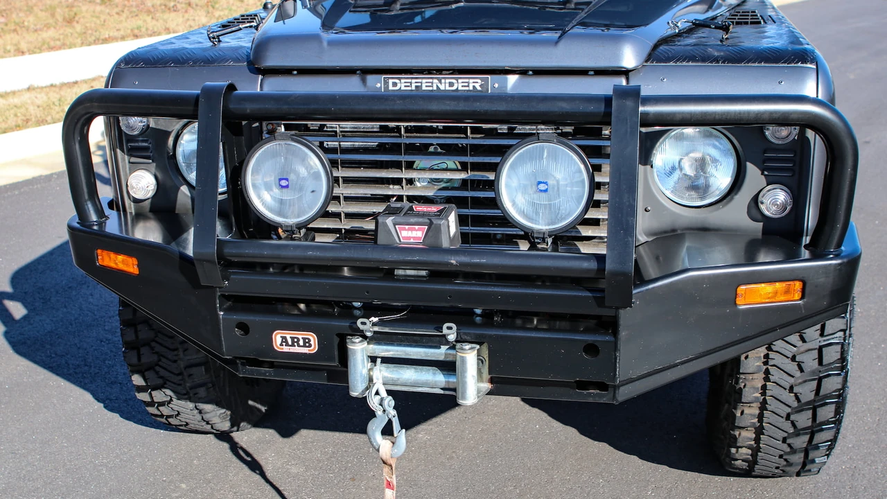 1983 Land Rover Defender 110 - Image 17 of 31