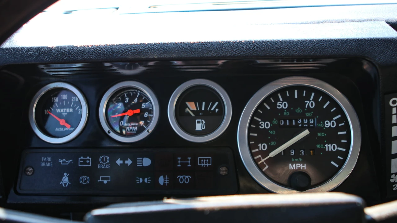 1983 Land Rover Defender 110 - Image 21 of 31