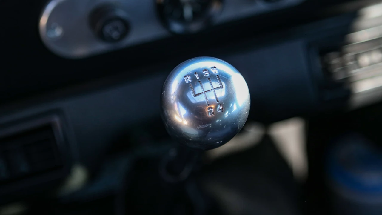 1983 Land Rover Defender 110 - Image 22 of 31