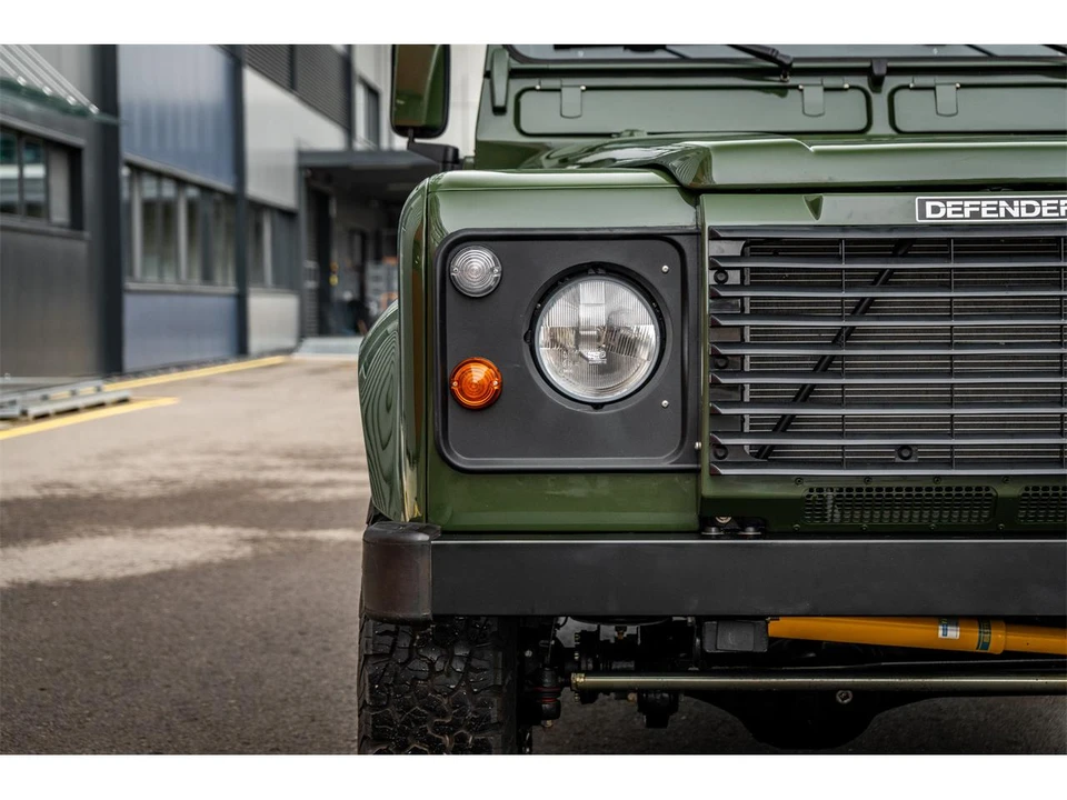 1983 Land Rover Defender 110 - Image 14 of 31