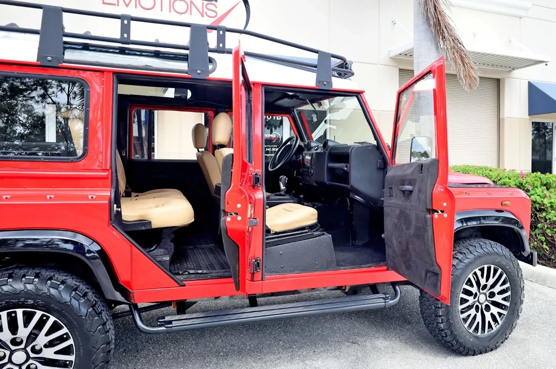1983 Land Rover Defender 110 - Image 6 of 21