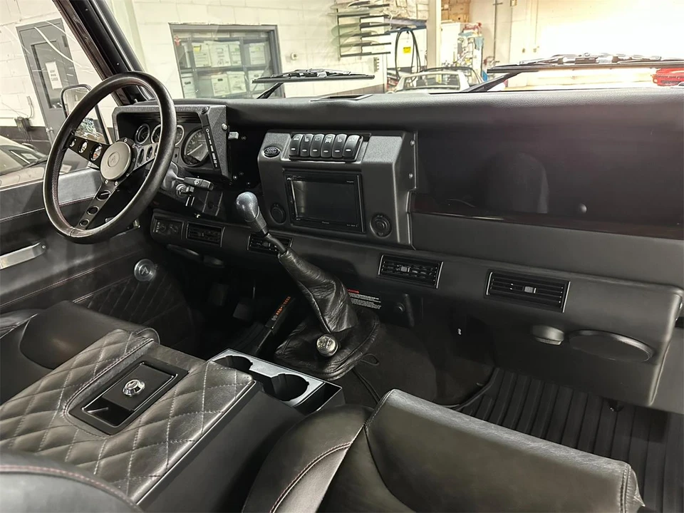 1983 Land Rover Defender 110 - Image 25 of 31
