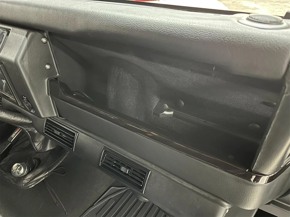 1983 Land Rover Defender 110 - Image 27 of 31