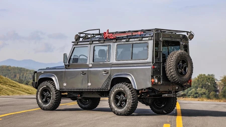 1983 Land Rover Defender 110 - Image 2 of 31