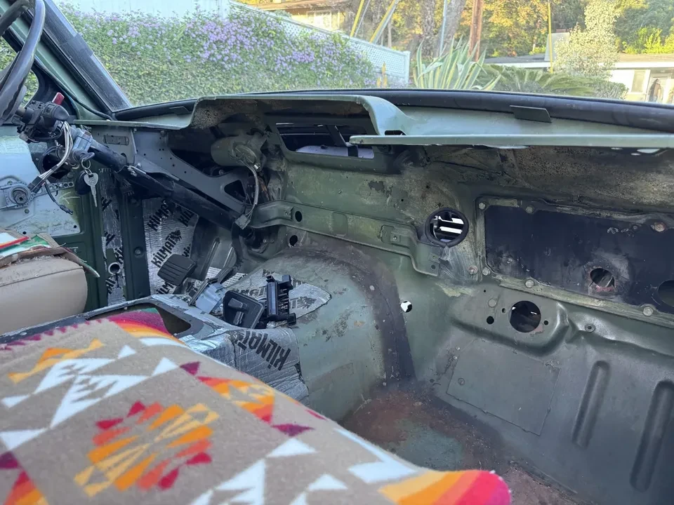 1983 Land Rover Range Rover Classic - Image 9 of 10