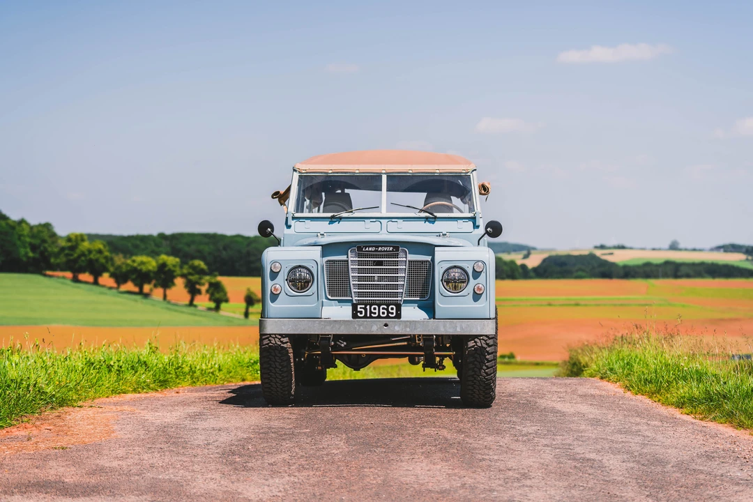 1983 Land Rover Series III 109 - Image 2 of 31