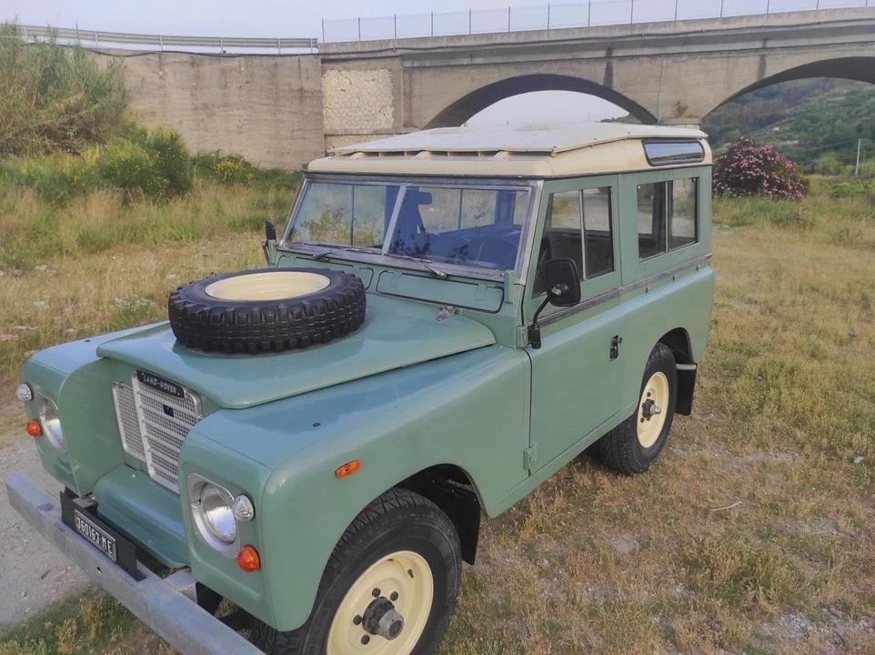 1982 Land Rover Series III 88 - Image 11 of 30