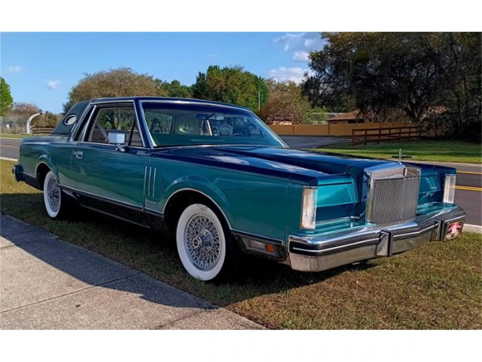 1983 Lincoln Continental 7th Gen - Image 7 of 14