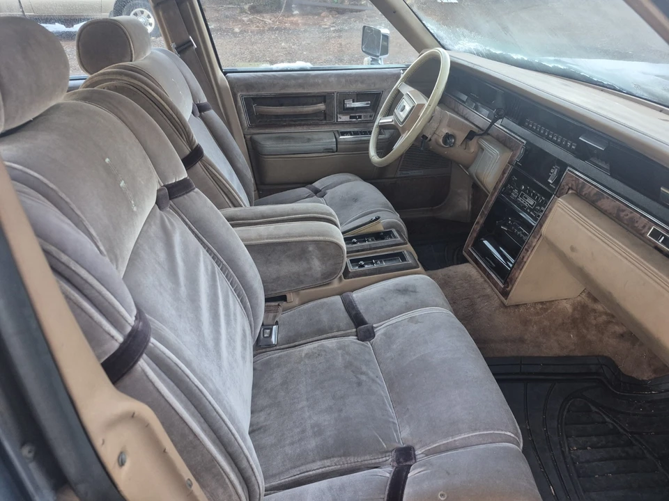 1983 Lincoln Continental 7th Gen - Image 9 of 20