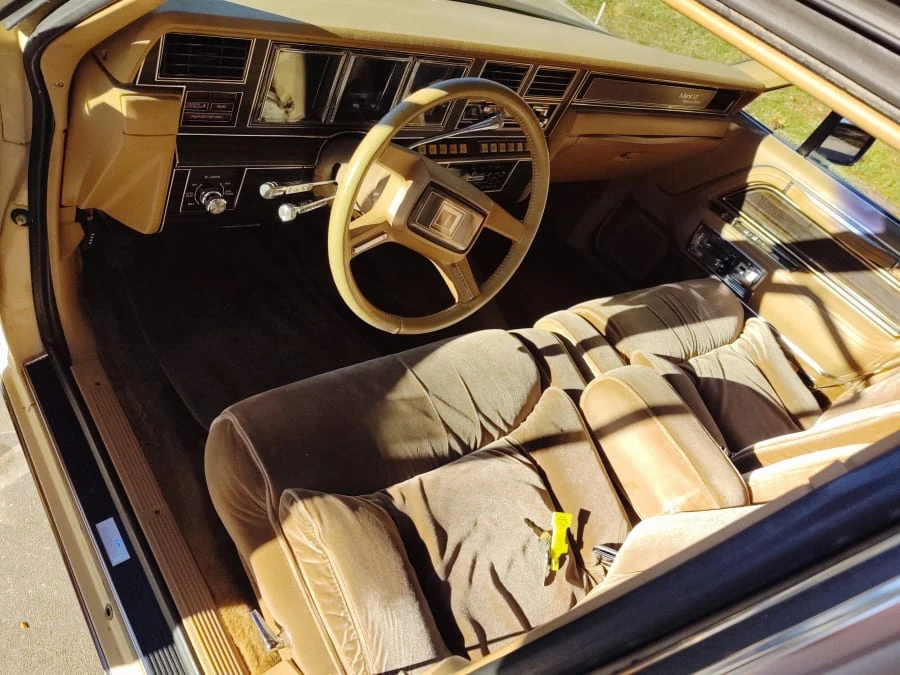 1983 Lincoln Continental 7th Gen - Image 3 of 4
