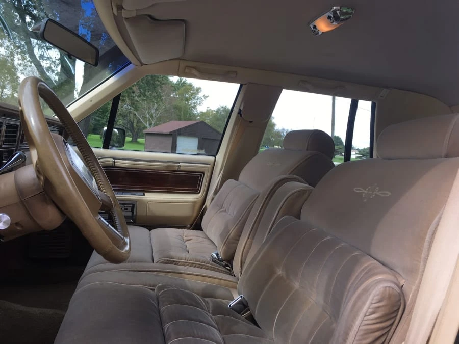 1983 Lincoln Continental 7th Gen - Image 3 of 12